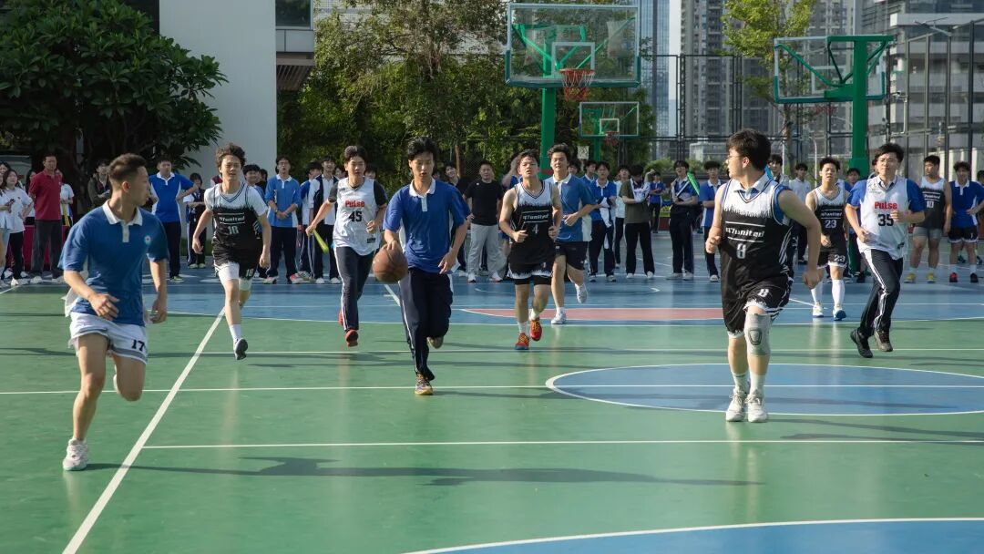 2.jpg 逐梦篮坛,热血燃夏!SCCSC校超篮球联赛顺利闭幕!