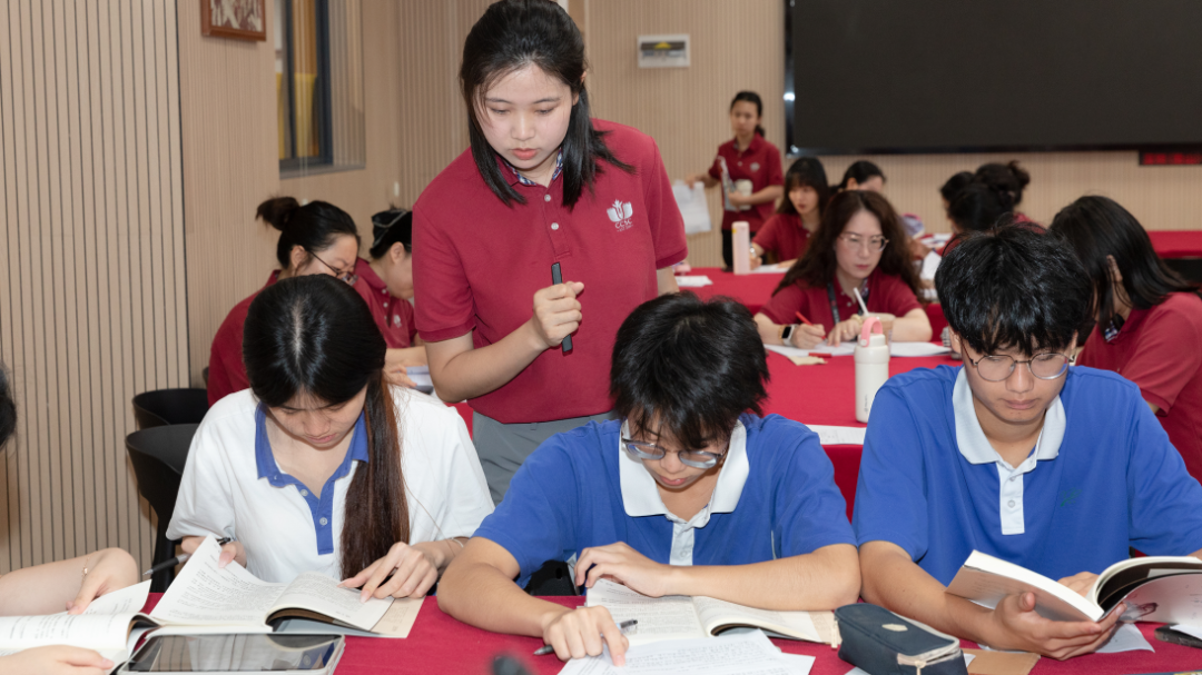 undefined 问题驱动促思维生长 学生展示助素养落地——深圳(南山)中加学校第二十三届教学研讨会纪实